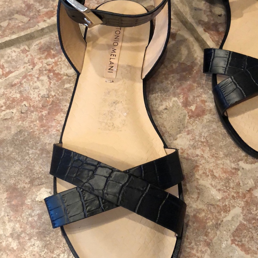 Like new Antonio Melani sandals size 9.5 - Picture 3 of 7